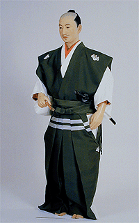 Warrior general in kataginu (sleeveless jacket) and hakama (tousers)